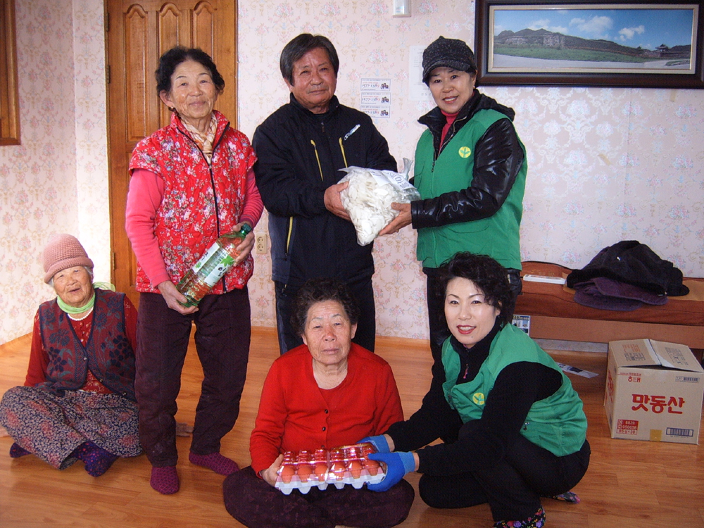 설 앞두고 임회면 새마을협의회 ＇사랑의 손길＇ 이미지