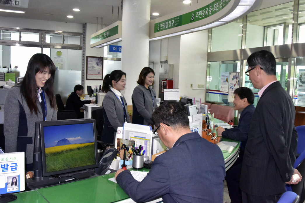 진도군 읍&#8228;면 민원업무 담당직원 친절교육 실시 이미지