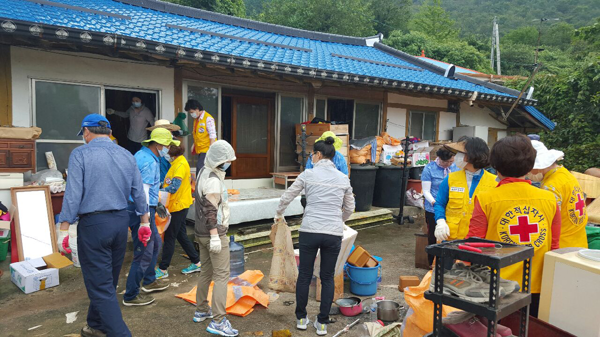 진도군 의신면, 추석맞이 취약가정 주거환경개선 봉사활동 실시 이미지