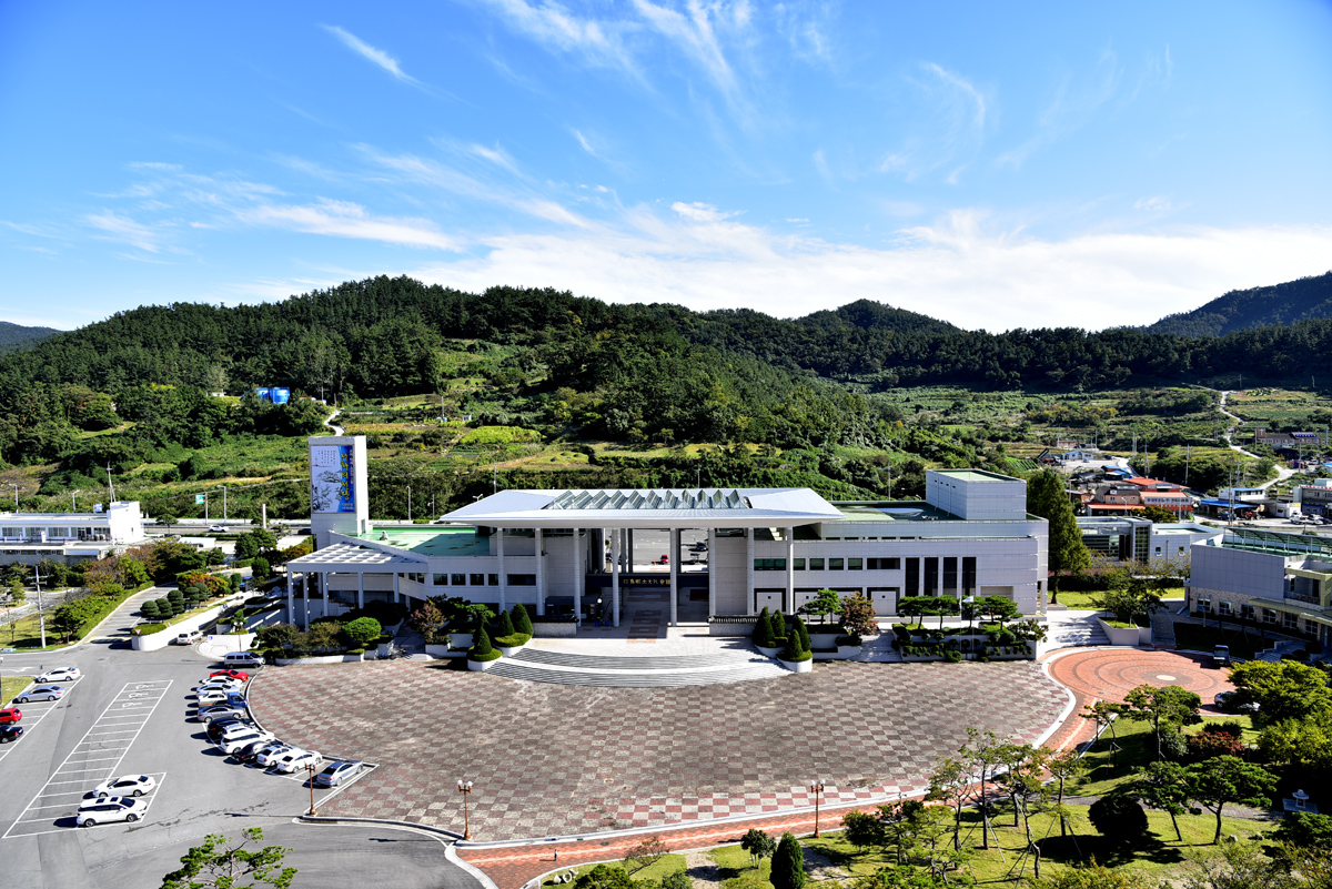 진도향토문화회관 새로운 장비로 무대단장 완료 이미지