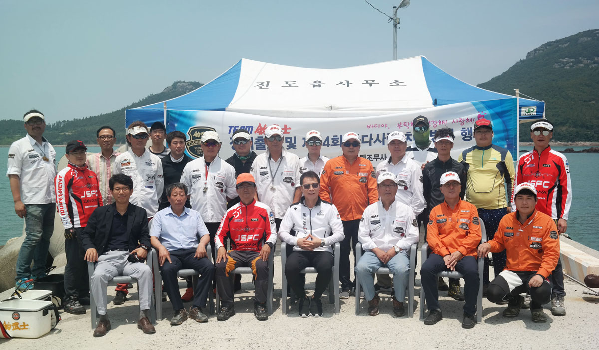 낚시용품 제조업체 ㈜조무사, 진도군에 감성돔 치어 4만미 방류 이미지